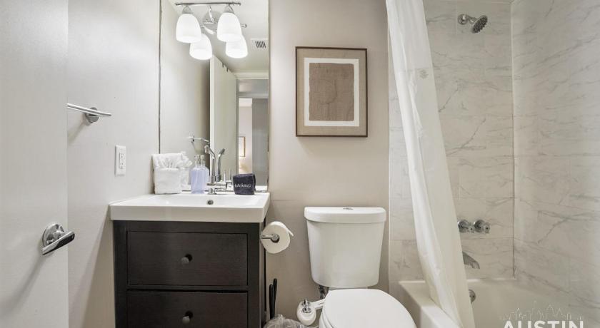 오스틴 (TX) Dreamy Outdoor Space New Design in Renovated Apt 4성급 숙소 수영장