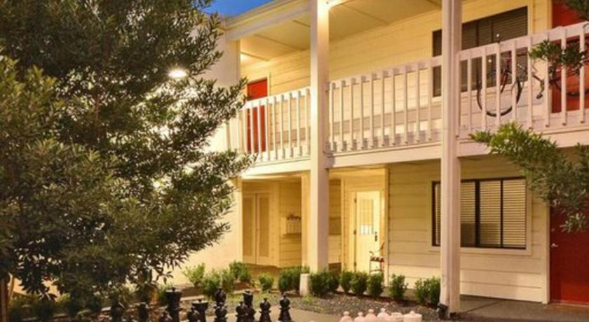 오스틴 (TX) Dreamy Outdoor Space New Design in Renovated Apt 4성급 숙소 부대시설