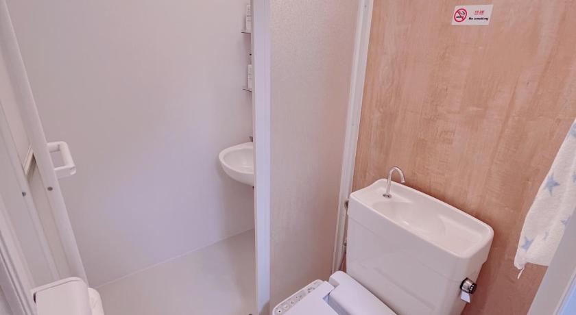 Osaka Sinsei Guest House Daikokukan photo