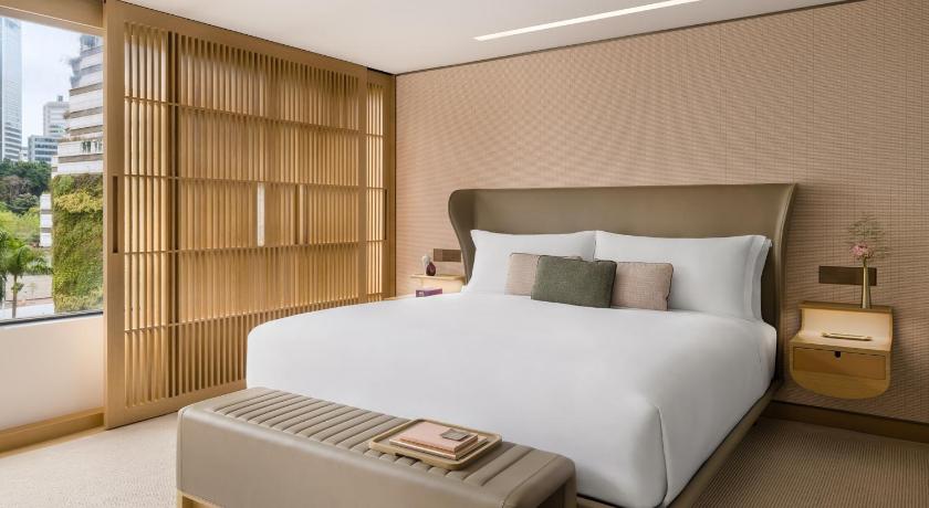Image of 1 Super King Studio Suite 0