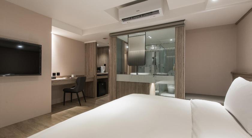 Spring's Rhapsody Hotel - image 35