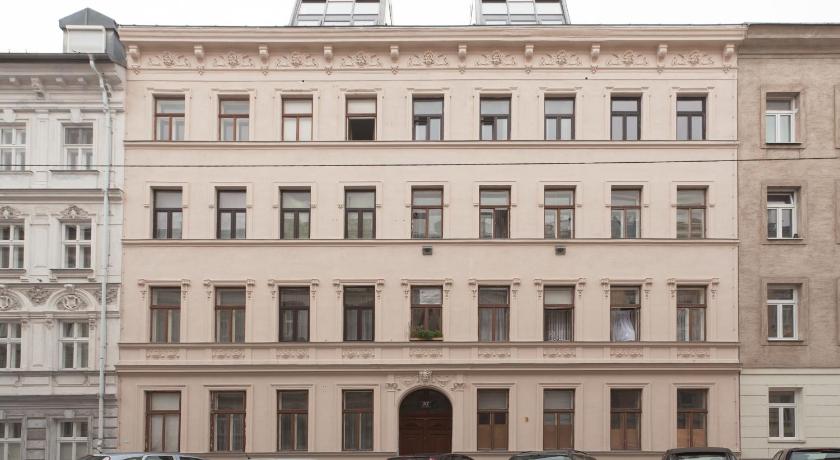 Image of Deluxe One-Bedroom Apartment (Top 21) 17