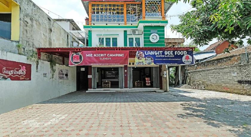 SUPER OYO 90905 Dangau Datuk Guesthouse photo