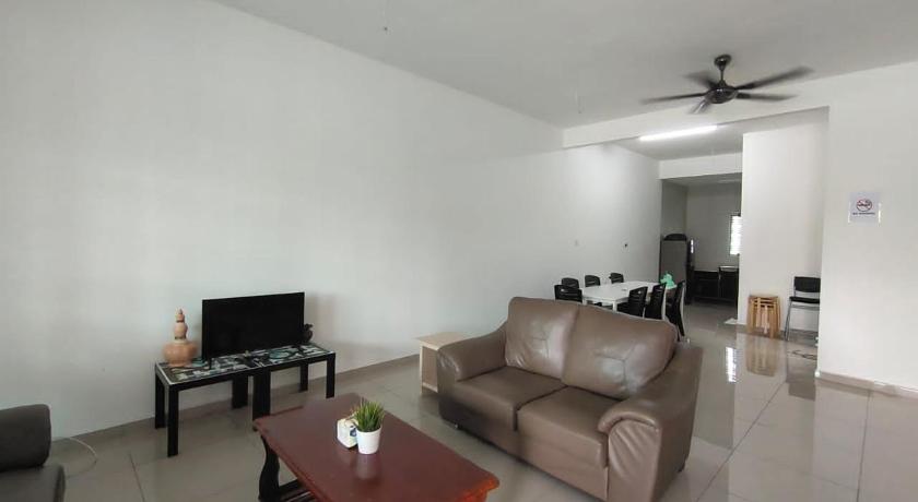 Image of Four-Bedroom House 1