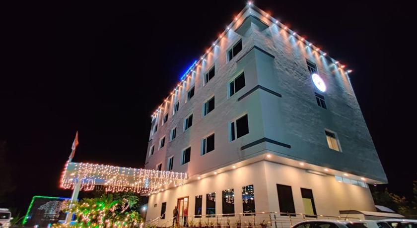 Vadpadraka Hotel And Resort — Hotel in Vadodara