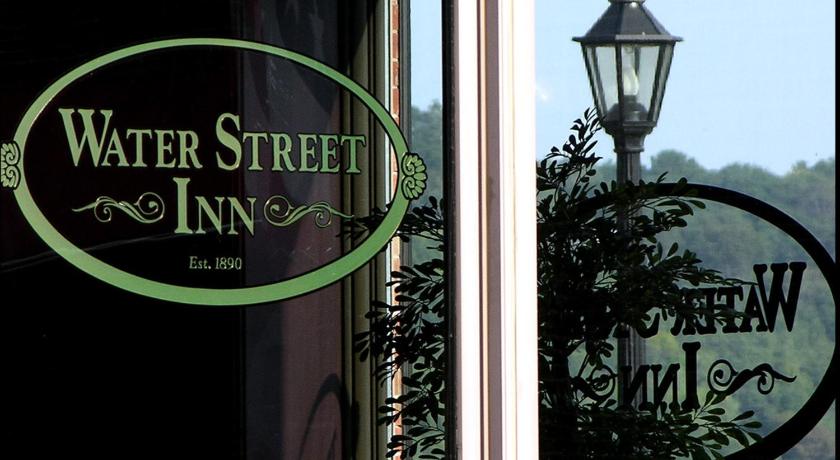 Water Street Inn photo
