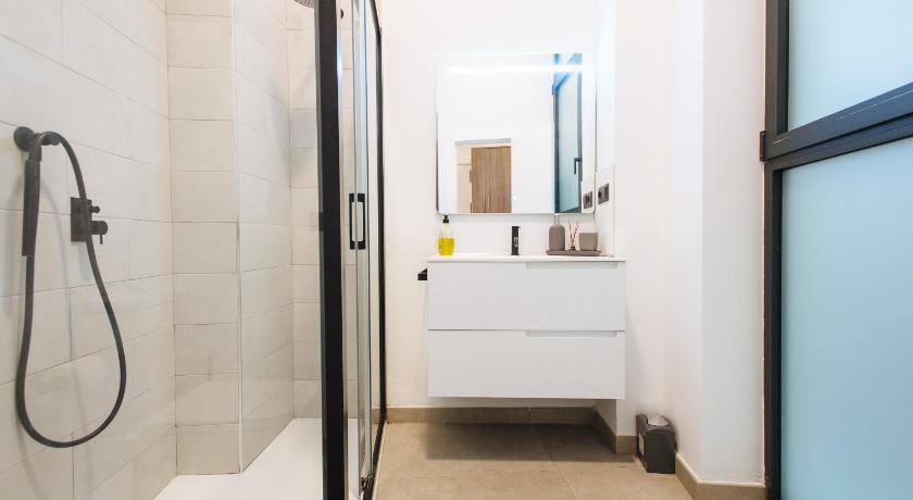 塞维利亚 Panther Home Feria 4星级 单人房 泳池