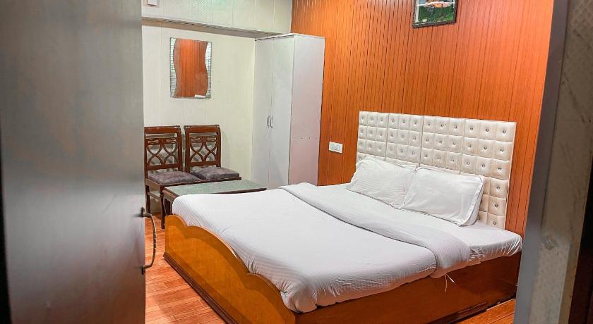 OYO 4629 Hotel Fontana photo