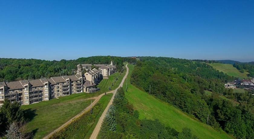 챔피언 Seven Springs 1 Bedroom Premium Condo, Ski In Ski Out condo 4성급 숙소 수영장