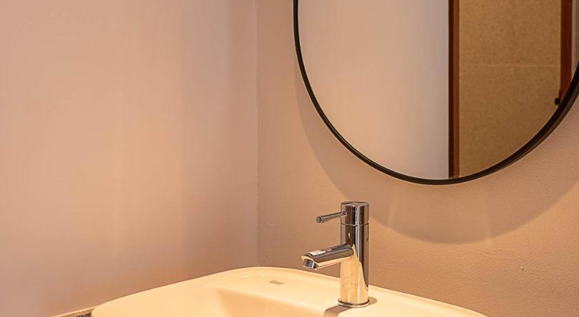 Boxpackers Pratunam photo