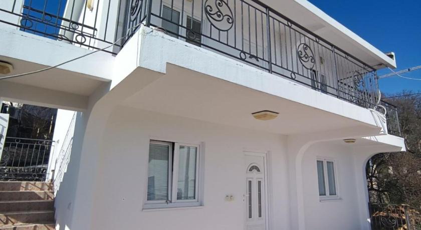 Apartments Sea View