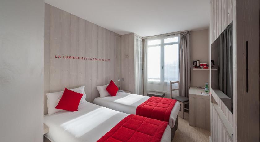 Image of Standard Twin Room 0