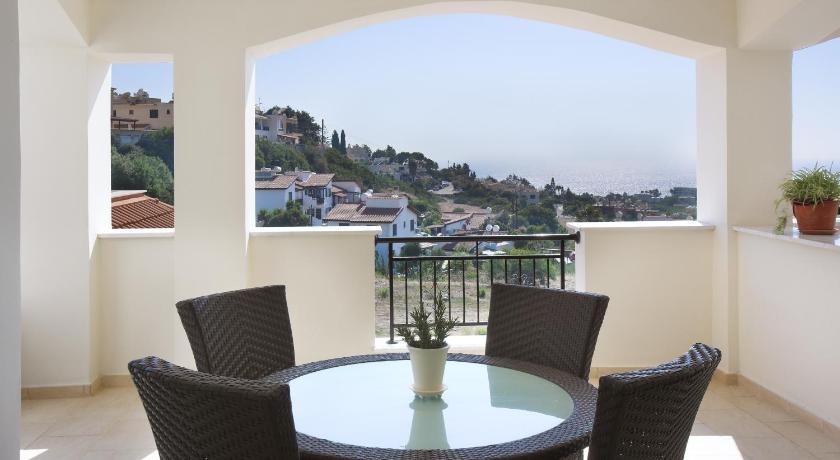 Chloraka Terrace Apartments photo