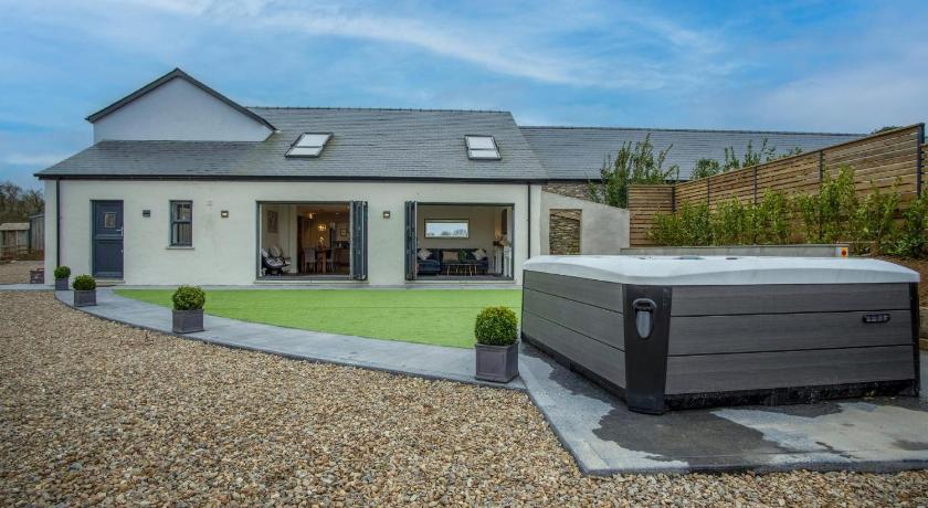 Kiln Park Farmhouse - 4 Bedroom Cottage - Narberth