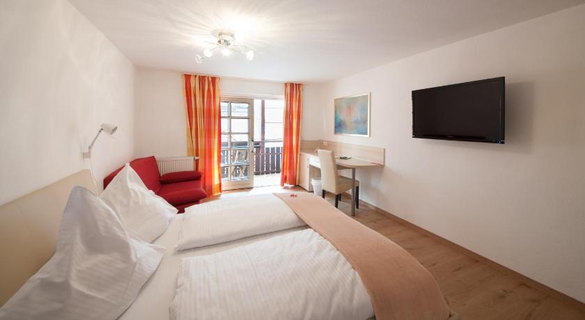 Hotel Anker — Hotel in Lindau