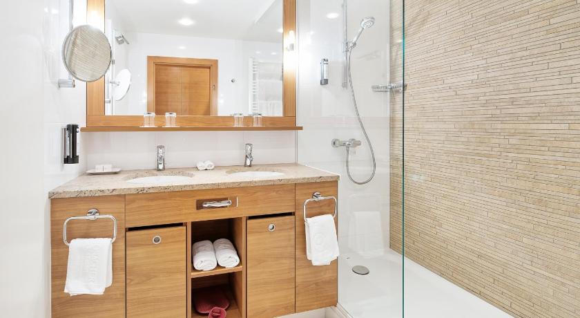 Image of Double Room with Balcony 5