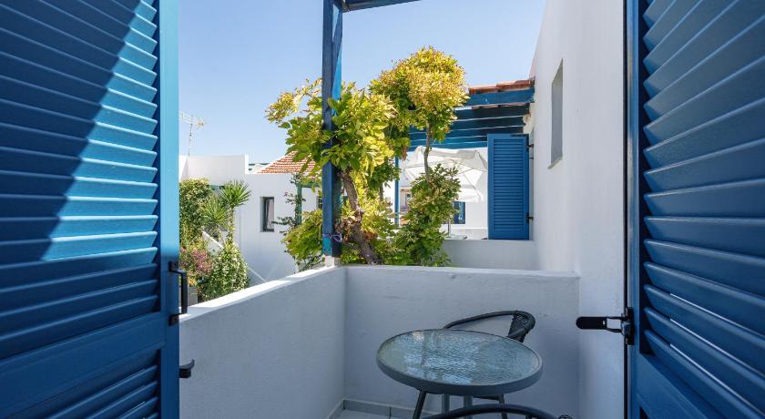 Konaki Studios & Apartments photo