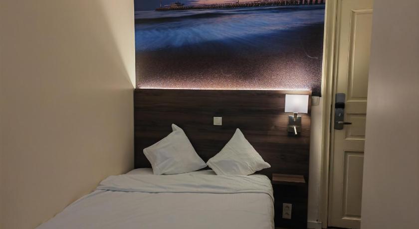 Hotel Albert II Oostende photo