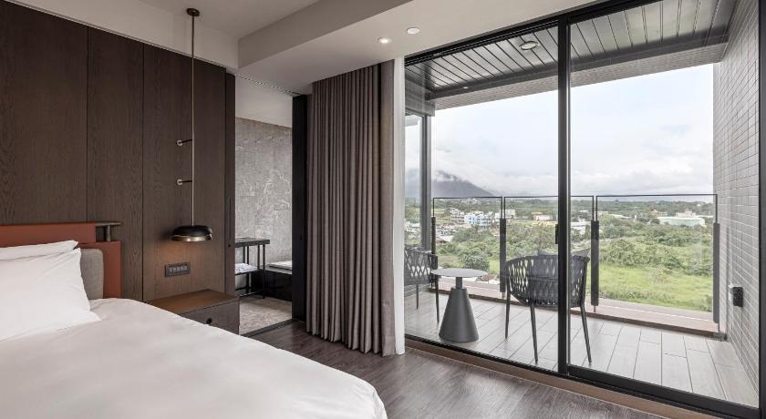 Image of Building Serenity - Executive Superior Junior Suite with Ocean View 4