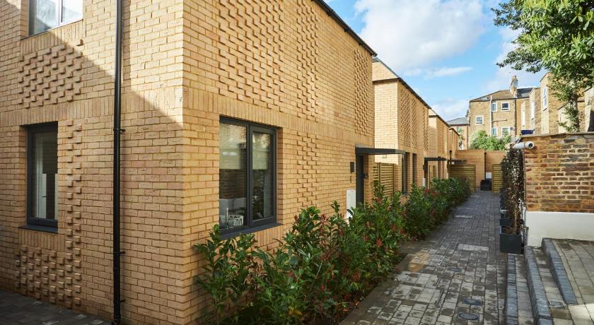 Hammersmith Mews by Viridian Apartments - image 4