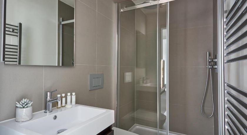 Hammersmith Mews by Viridian Apartments - image 9