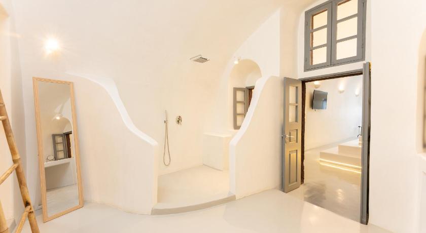 Cilon Suites Santorini photo