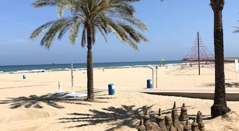 Lovely family apartment 2 min. from the beach