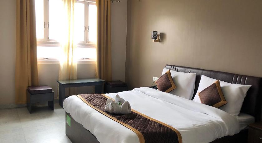 ALL SEASONS HOTEL photo