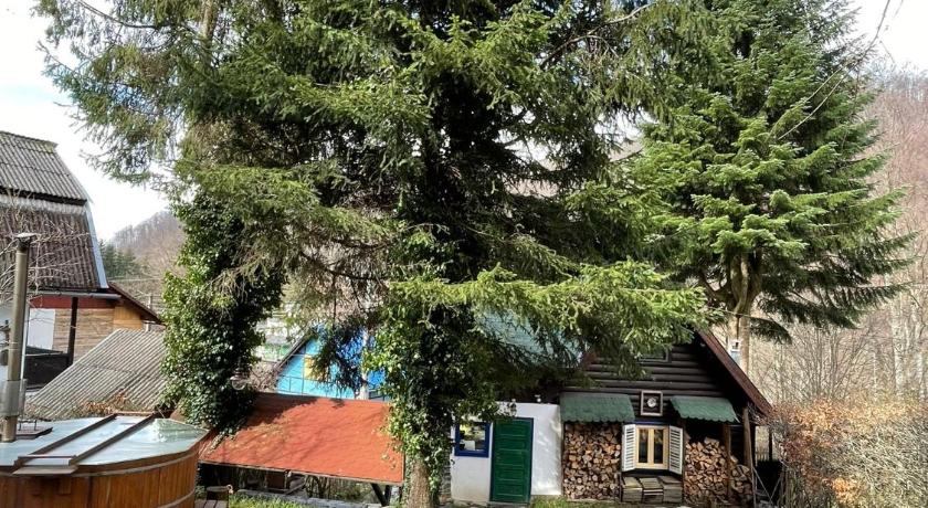 Cabana Farmec Ciubăr - Dézsabáj Kulcsosház