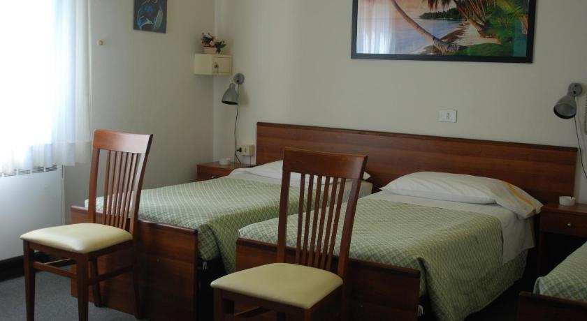 Image of Triple Room 0