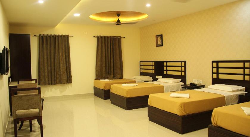 Hotel M.P Temples Inn photo