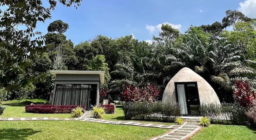 Malacca PLAY at Lot 31 Eco Orchard Melaka 3-Star Hotel suite