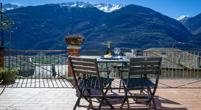 Panoramic Apartment Italian Alps Valtellina near Sondrio, Tirano