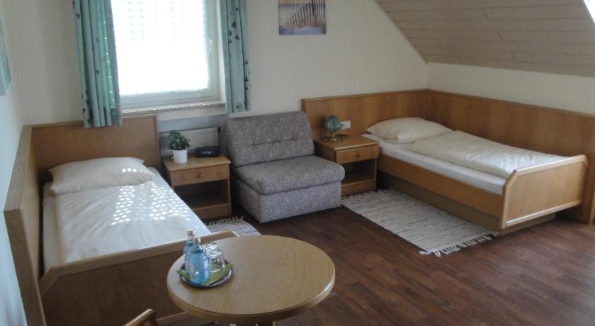 Waldstetten Gasthof zum Ochsen 3-Star Hotel suite