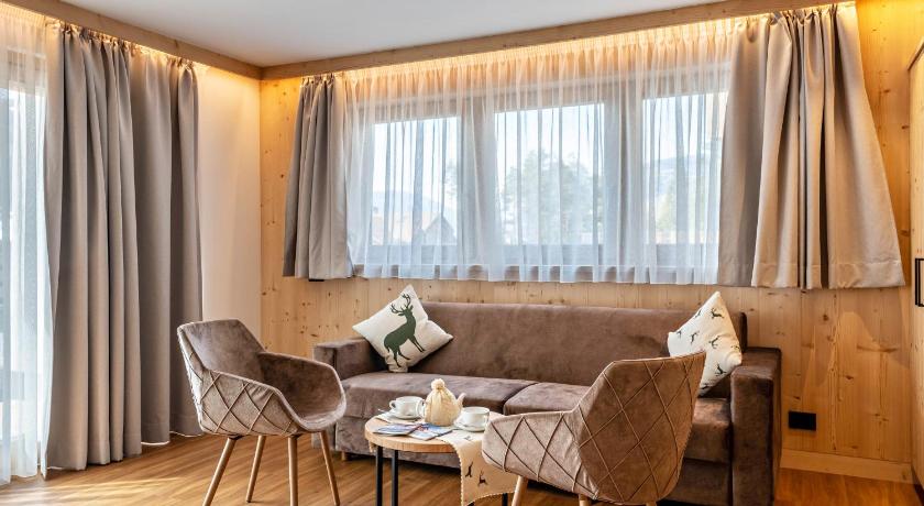 マレーベ Les Ciases Chalets Dolomites Apt 2 3つ星 シングルルーム スイート