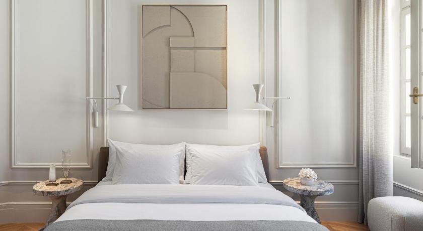 Image of Deluxe Room 6