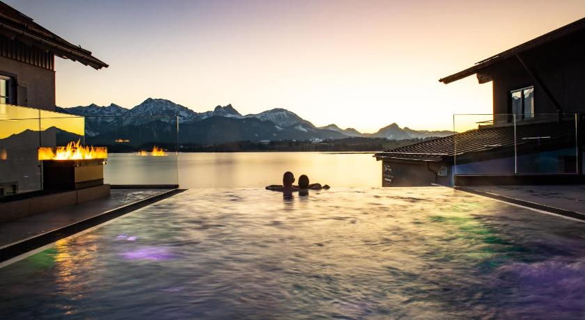 Hotel am Hopfensee — Hotel in Fussen