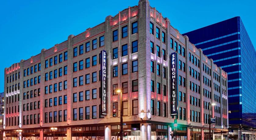 SpringHill Suites Milwaukee Downtown photo