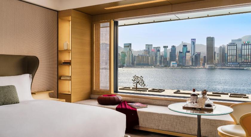 Image of 1 King Classic Harbour View Daybed 0