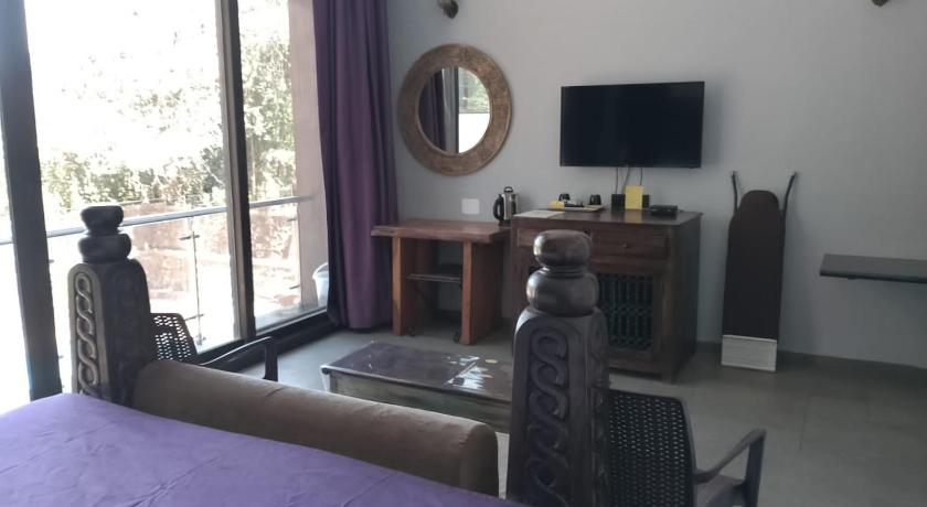 Image of Classic Suite 1