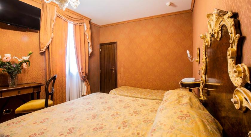 Image of Triple Classic Room 5