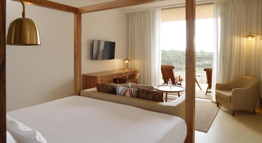 Praia do Canal Nature Resort photo