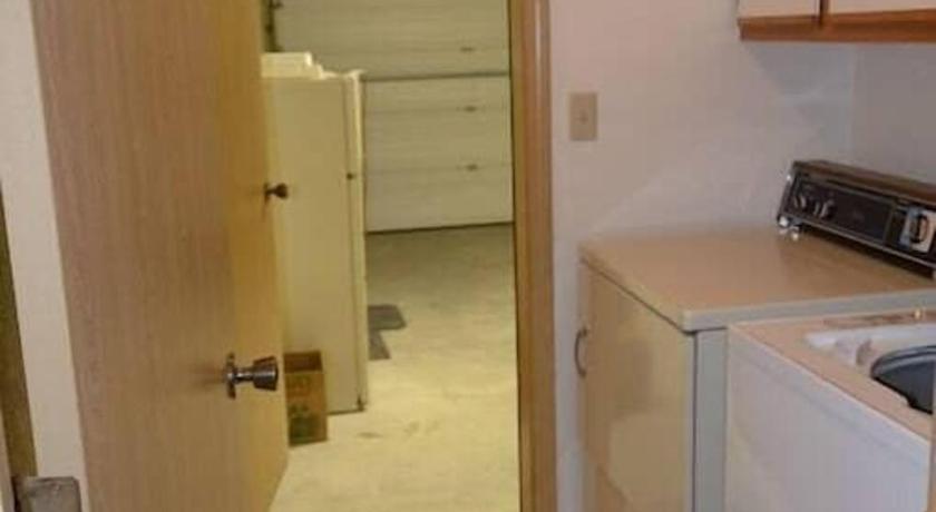 スターリング (AK) Klondike House 4つ星 宿泊施設 プール