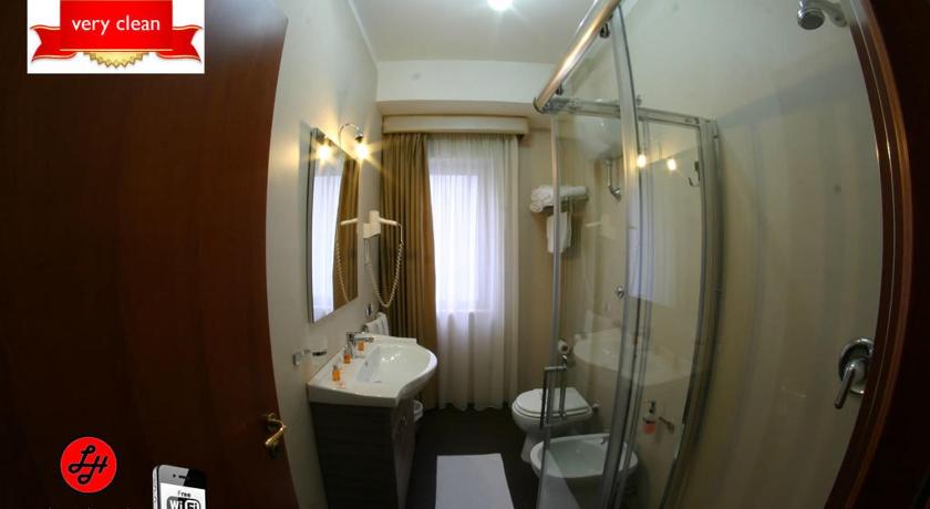 Image of Quad Room 4
