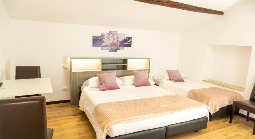 Image of Standard Triple Room 4