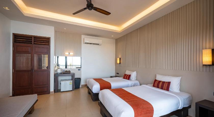 Image of Superior Twin bed 12