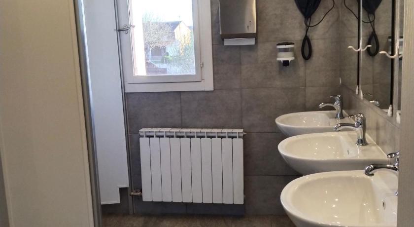 Las Hadas Albergue - Atencion personalizada photo