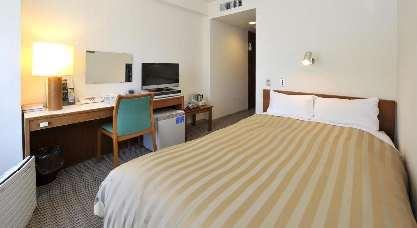 Image of Semi Double Room - Non-Smoking 0