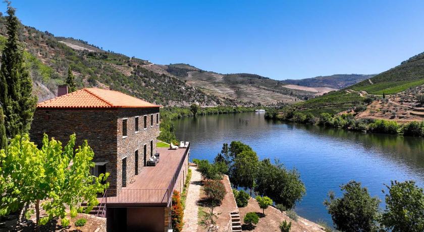 Quinta de Merouco - Villa do Rolapipas — Hotel in Alijo