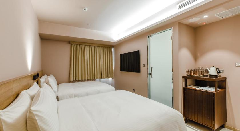 Image of Superior Twin Room - For 2 Pax - Room Type is Subject to Availability 6